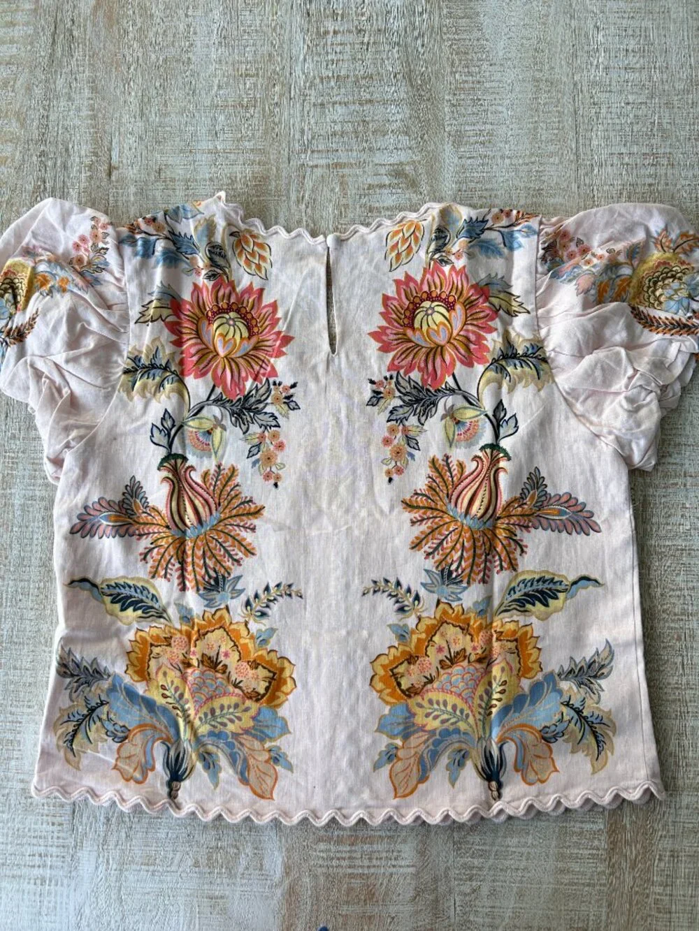Farm Rio Ligia Light Pink/Peach Short Sleeve Floral Blouse/Top/Shirt Medium NWT